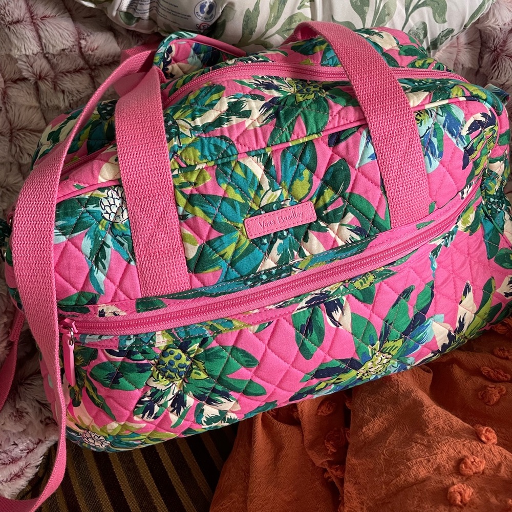VERA BRADLEY Medium Traveler Bag Carry On Tote - Tropical Paradise Pink